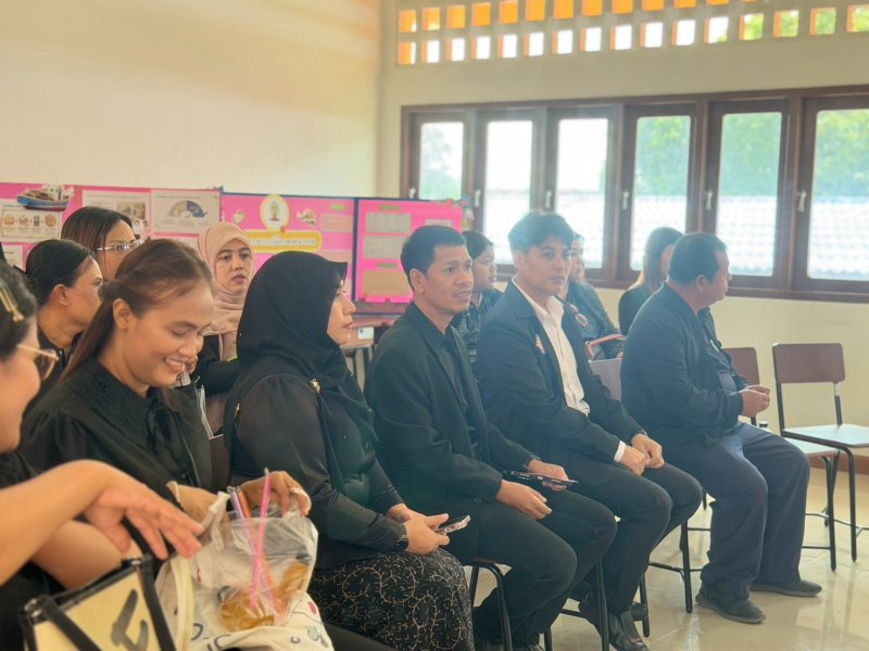 ศึกษาดูงาน “พัฒนาโครงงานคุณธรรมสู่นวัตกรรม” แลกเปลี่ยนเรียนรู้แนวปฏิบัติที่ดี ณ โรงเรียนเตรียมอุดมศึกษาพัฒนาการ สุราษฎร์ธานี