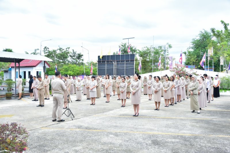 สพป.ยะลา เขต 1 จัดกิจกรรมหน้าเสาธง เสริมพลังคุณธรรม เตรียมพร้อมเปิดภาคเรียน 