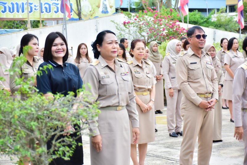 สพป.ยะลา เขต 1 จัดกิจกรรมหน้าเสาธง เสริมพลังคุณธรรม เตรียมพร้อมเปิดภาคเรียน 